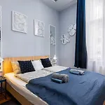Synagogue Apartments